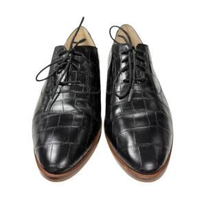 Women's Black leather embossed cole haan grand series Size 9 Pointed toe EUC